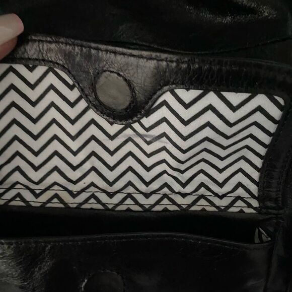 Auth HOBO‎ BAG nwt leather purse. There is a matching wallet & key card SEE ALL - Picture 11 of 16